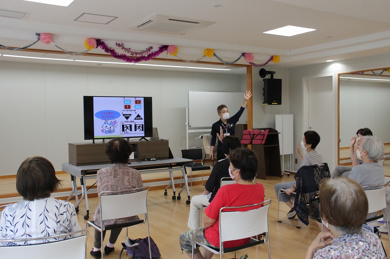 熊本市城南老人福祉センター 8月24日（水）「いきいき健康教室」は「ささえりあ城南」に担当していただきました。